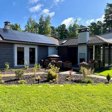Clockhouse Cottage Саулкрасти Екстер'єр фото