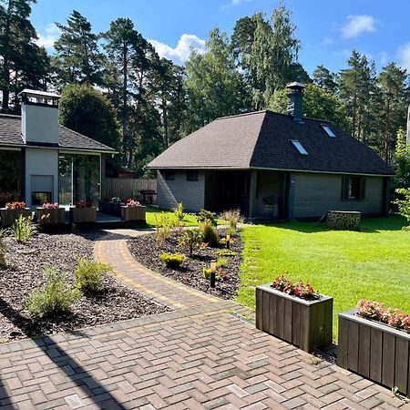 Clockhouse Cottage Саулкрасти Екстер'єр фото