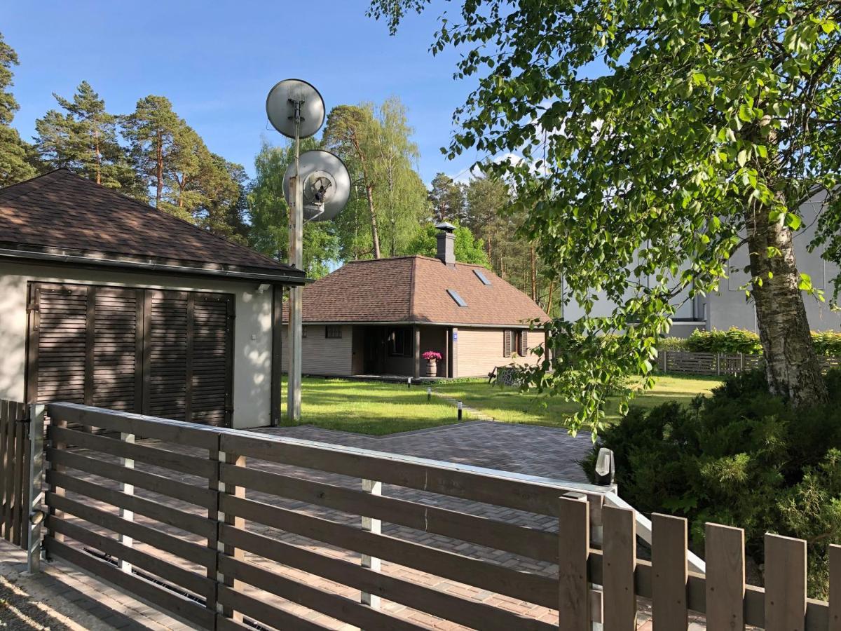 Clockhouse Cottage Саулкрасти Екстер'єр фото